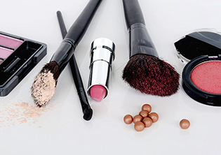 Косметик-эстетист по уходу за лицом