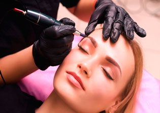 Мастер перманентного макияжа